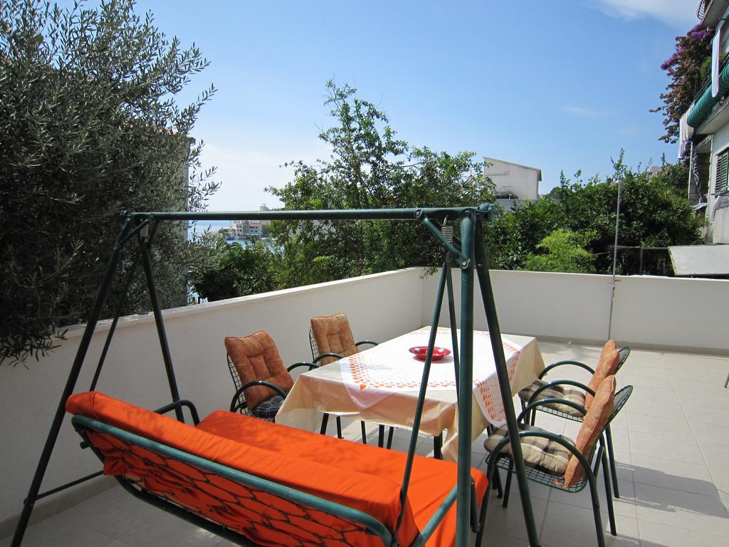 Holiday Home Mona Igrane Luaran gambar